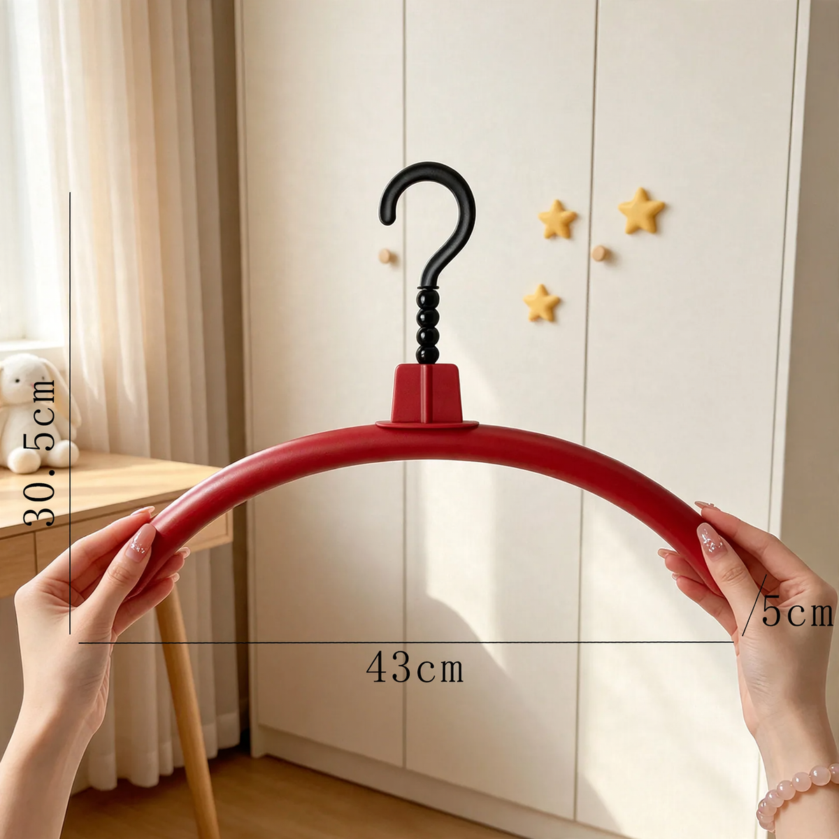 Percha de plástico para ropa con diseño navideño