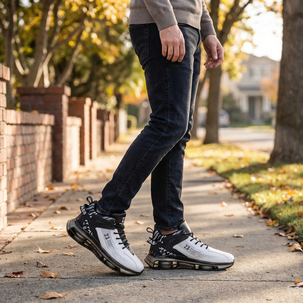 Zapatillas deportivas de caña media con cordones